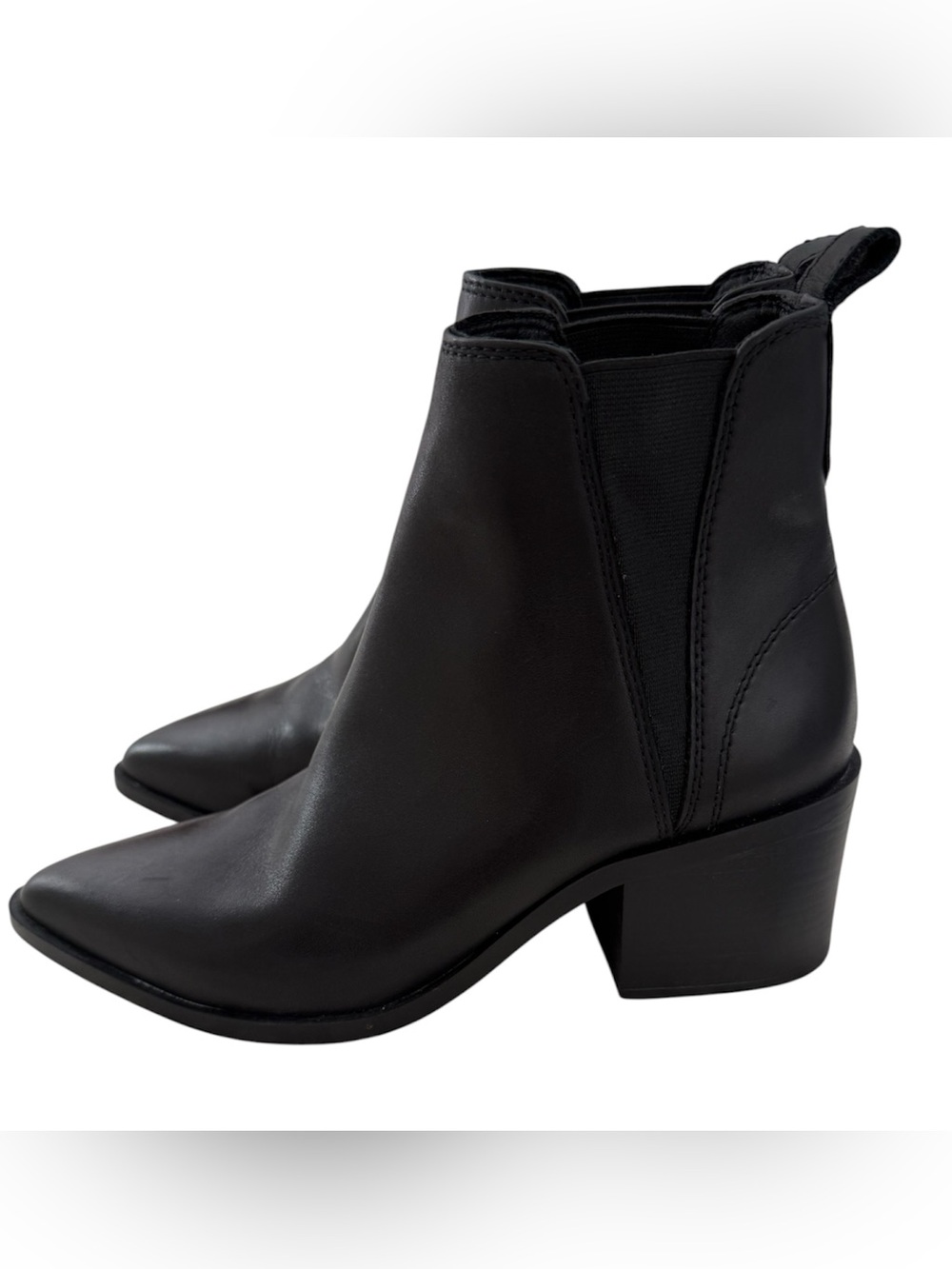 NWOB Steve Madden Audience Black Leather Pull On Minimalist Ankle Boot Size 8.5